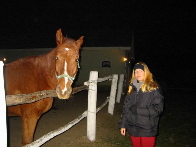 Claudia macht Bekanntschaft mit unseren Pferden! :-)